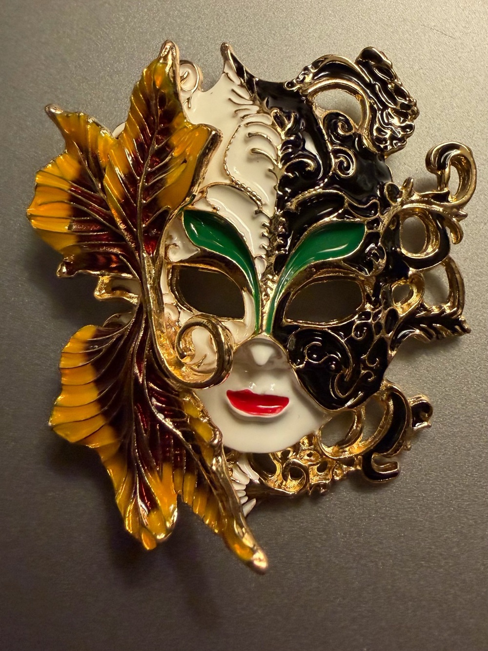 Mardi Gras Mask Brooch Pin – Luxury Venetian Carnival Costume Jewelry Gift New